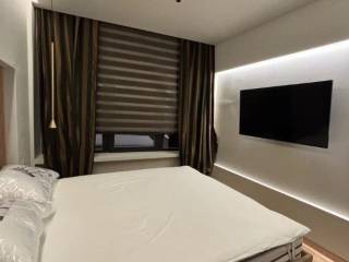 Forumland Real Estate, Δωμάτιο