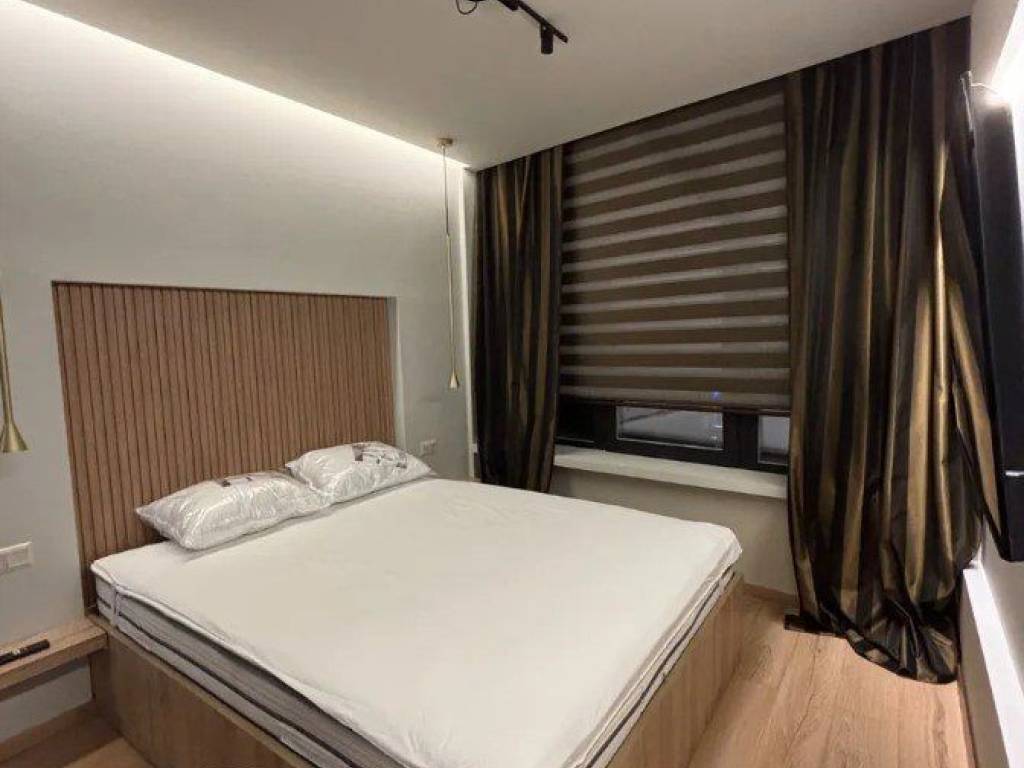 Forumland Real Estate, Δωμάτιο