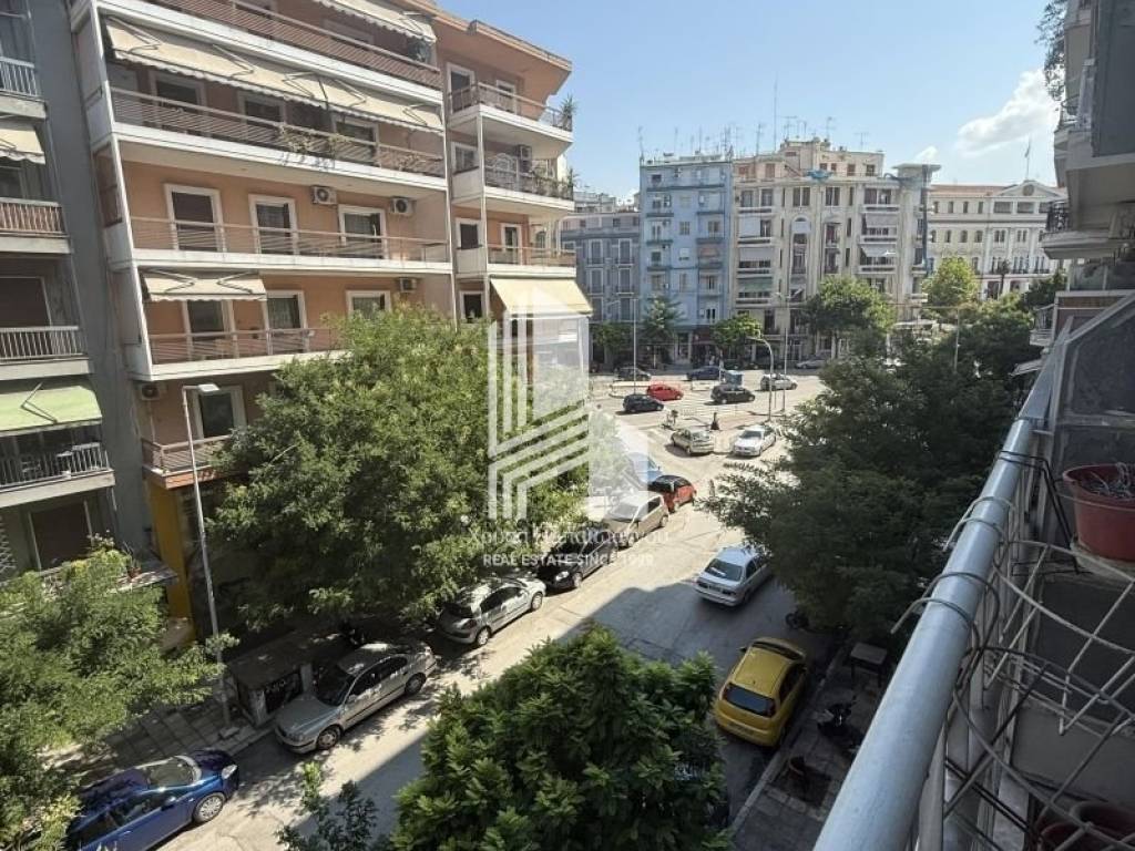 Θέα από μπαλκόνι