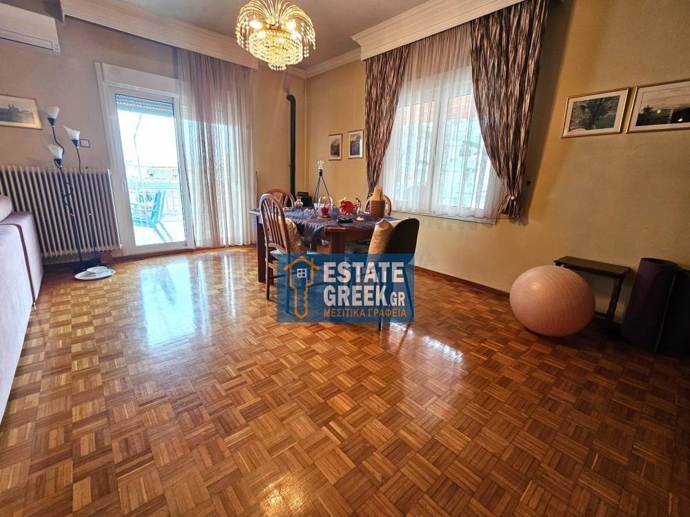 ★ Μπαλκόνια 80τμ  ★ Μερικώς ανακαινισμένο ★ 3 υπνοδωμάτια ★ Επιπλωμένο