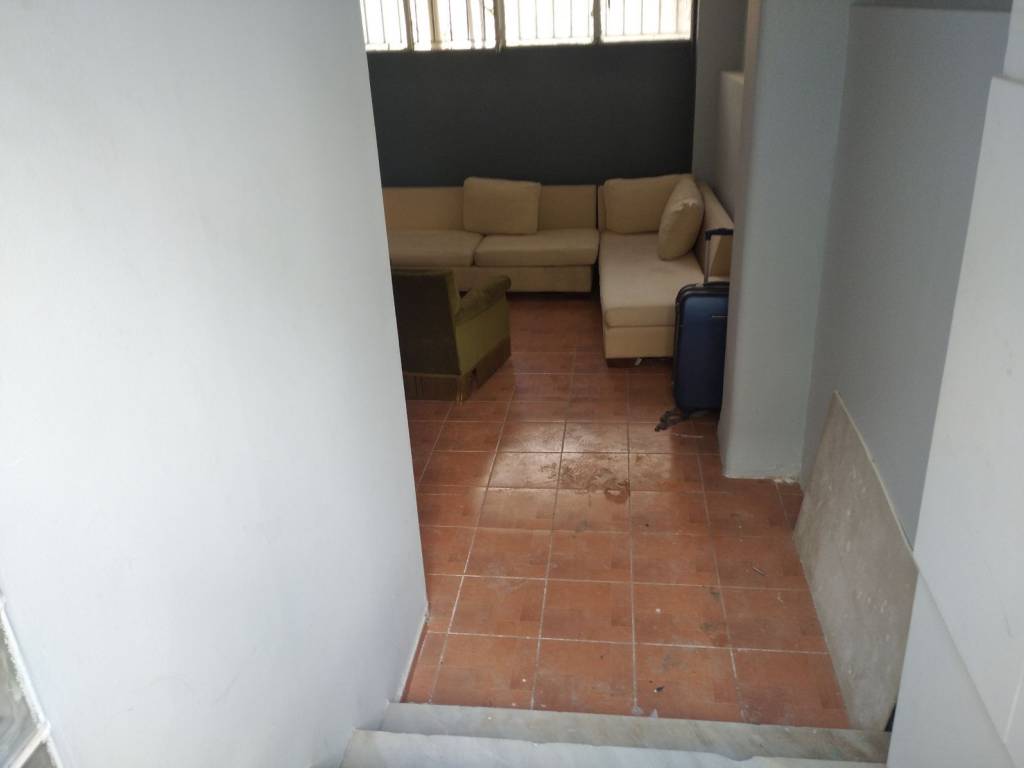 Άποψη χώρου υποδοχής από είσοδο