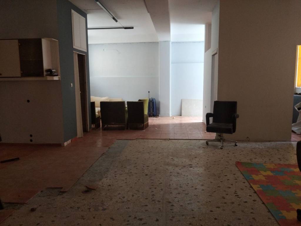 Άποψη εισόδου από μέσα