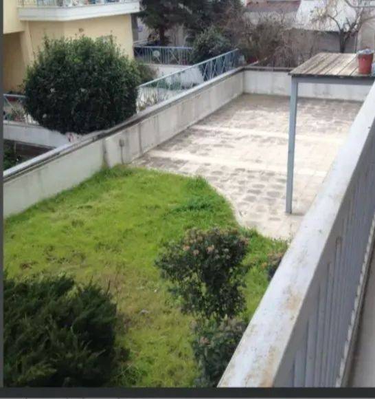 ΑΚΑΛΥΠΤΟΣ ΤΗΣ ΠΟΛΥΚΑΤΟΙΚΙΑΣ