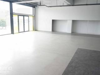 Forumland Real Estate, επαγγελματικός χώρος