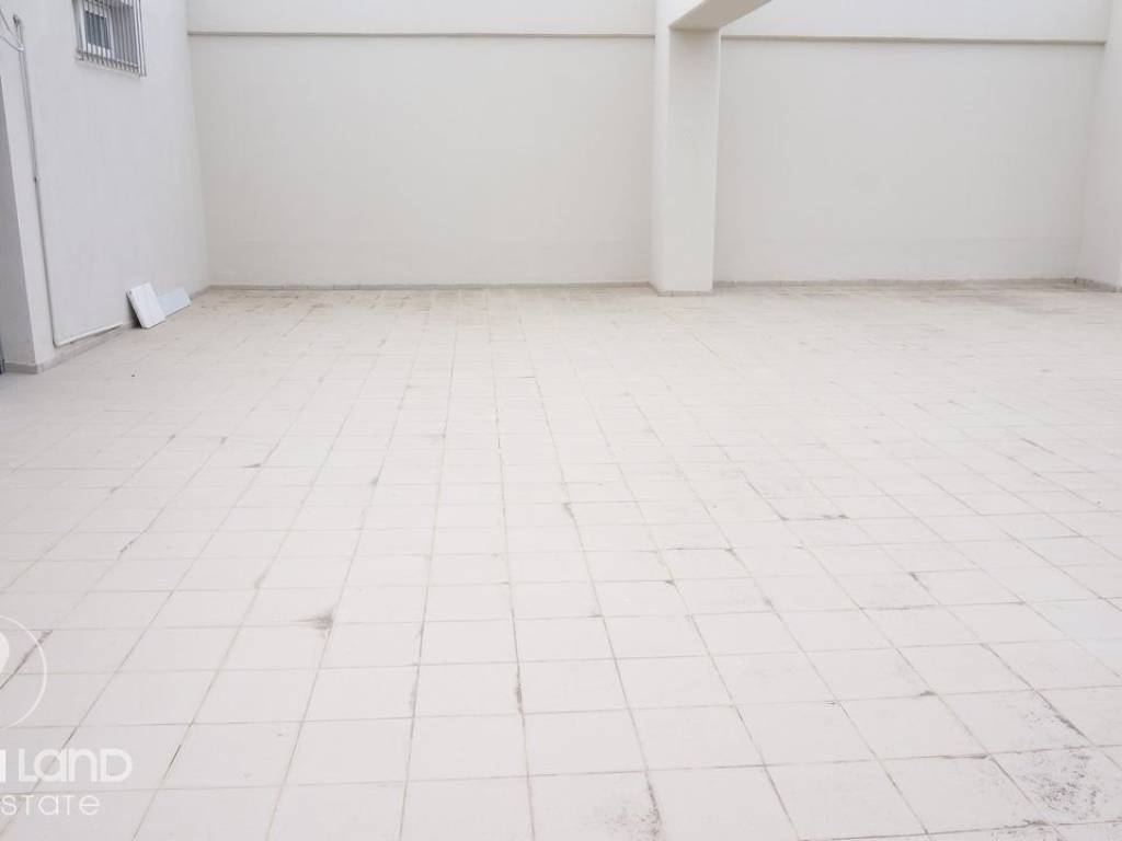 Forumland Real Estate, Επαγγελματικός χώρος