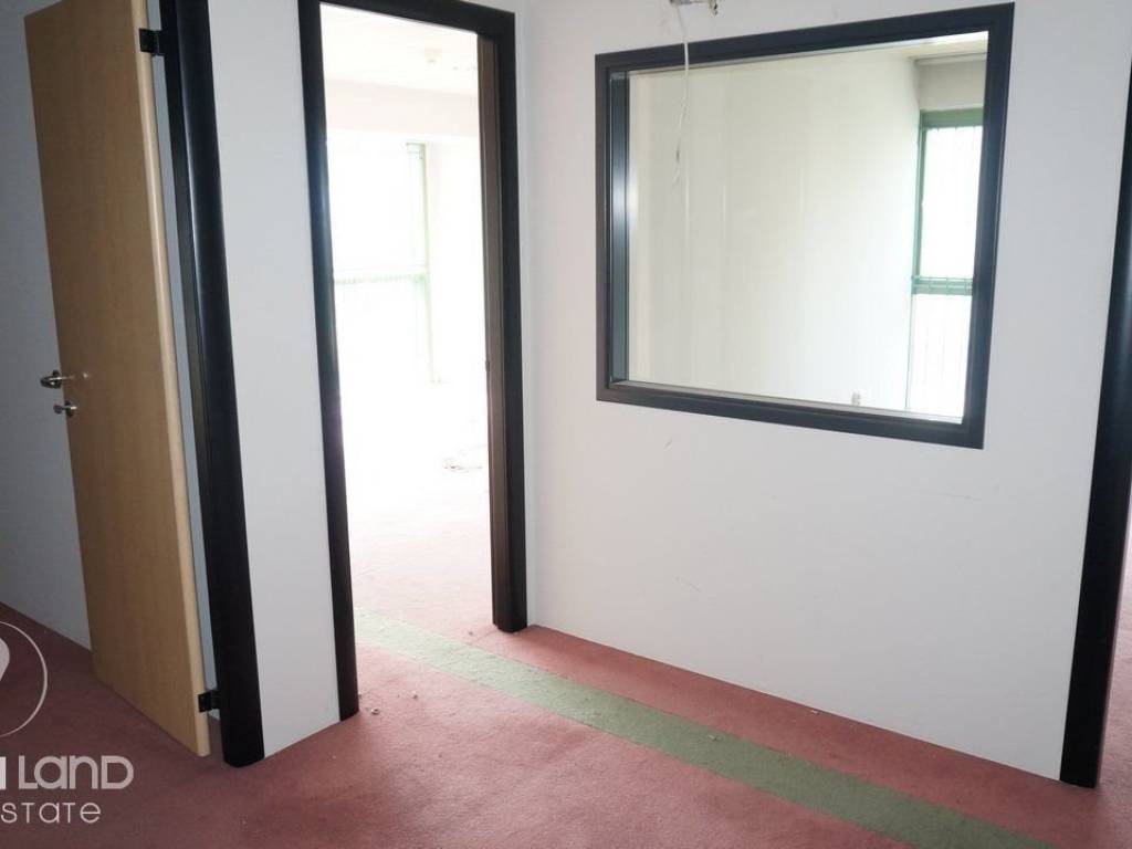 Forumland Real Estate, επαγγελματικός χώρος