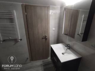 Forumland Real Estate, Μπάνιο