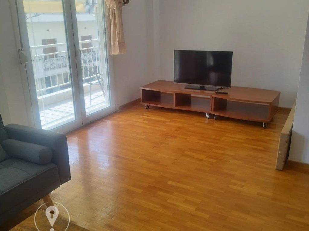 Forumland Real Estate, Σαλόνι με τζάκι