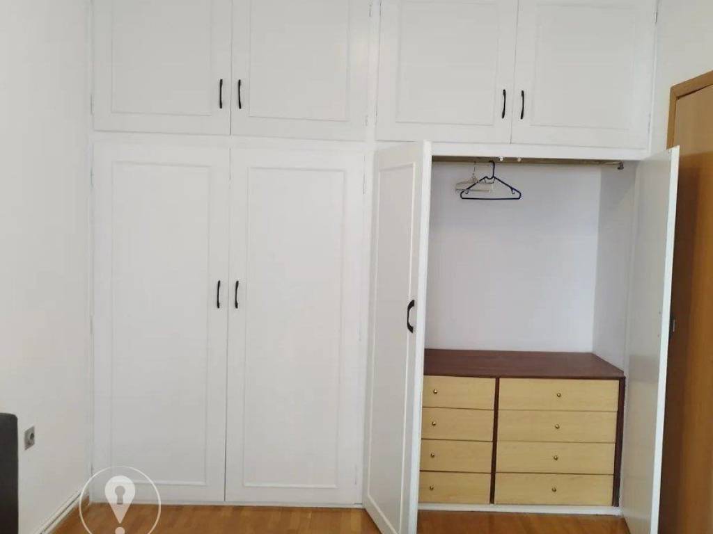 Forumland Real Estate, Ντουλάπες