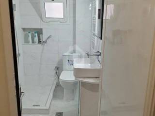 Forumland Real Estate, Μπάνιο