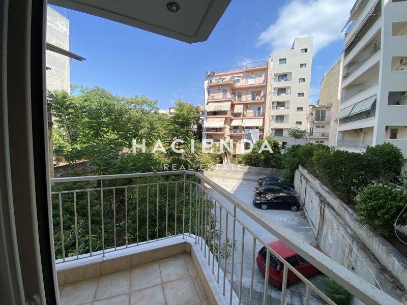 Θέα από μπαλκόνι