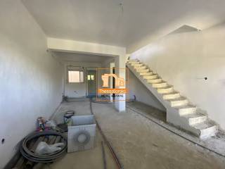 Μεσημέρι, Συγκρότημα κατοικιών