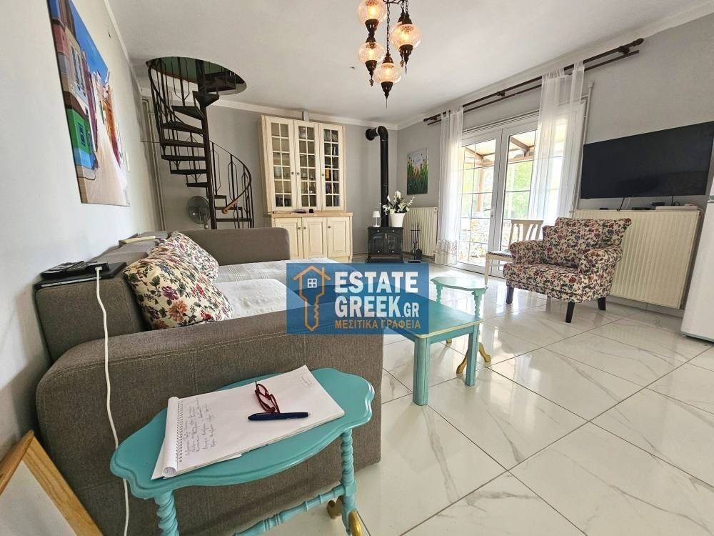 ★ Πλήρως επιπλωμένη ★ Κλειστό γκαράζ 27τμ ★ 4 υπνοδωμάτια + 2 μπάνια ★ 