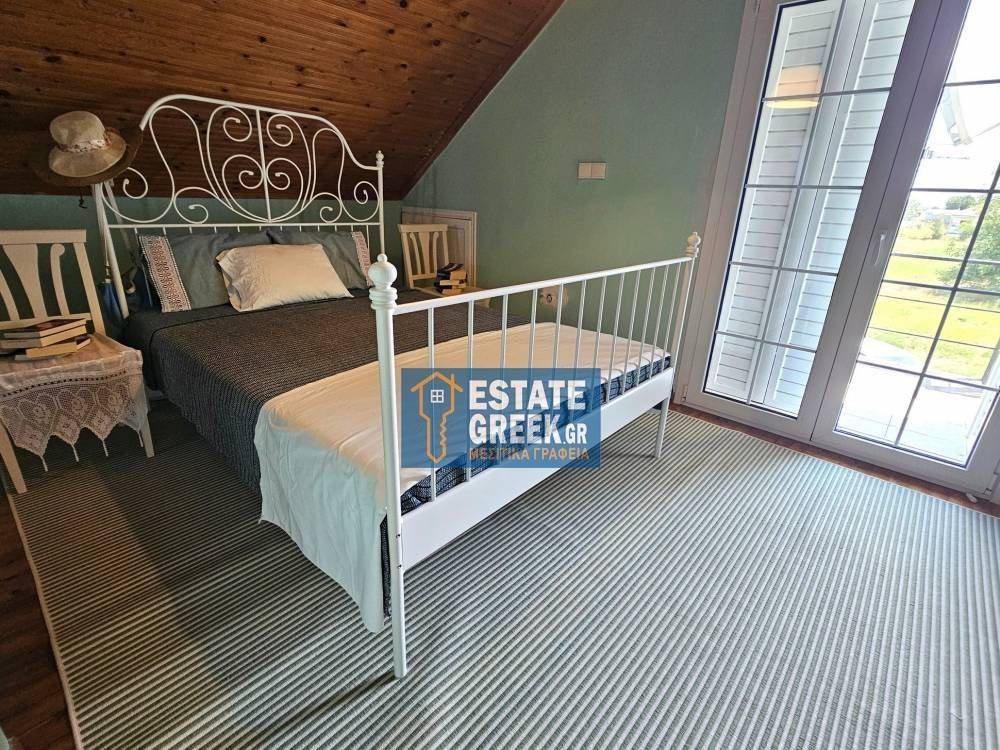 ★ Πλήρως επιπλωμένη ★ Κλειστό γκαράζ 27τμ ★ 4 υπνοδωμάτια + 2 μπάνια ★ 