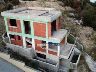 ★ Μοναδική θέα θάλασσα ★ Υπό κατασκευή ★ Απόσταση 100 μέτρα από την θάλασσα ★ Με ασανσέρ ★