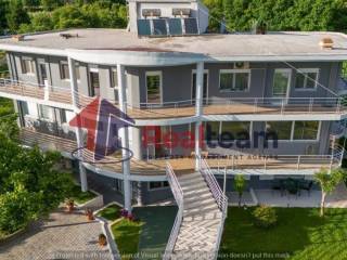 Εξωτερικοι χώροι