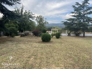 Forumland Real Estate, Οικόπεδο 900τ.μ.