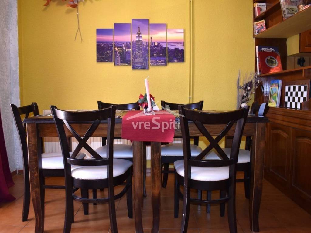 ΤΡΑΠΕΖΑΡΙΑΣ ΕΠΙΠΛΩΣΗ