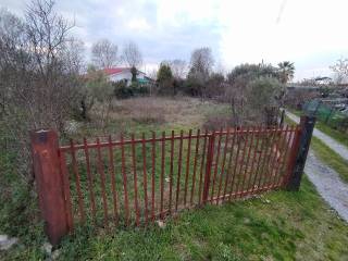 ANYPLACE MESITIKES YPERESIES