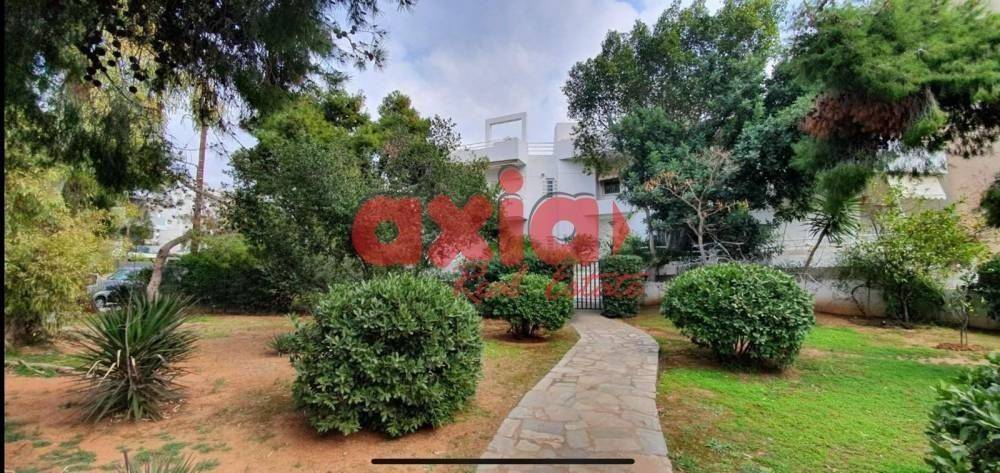 Αθήνα, Κάτω Γλυφάδα. Πωλείται μονοκατοικία