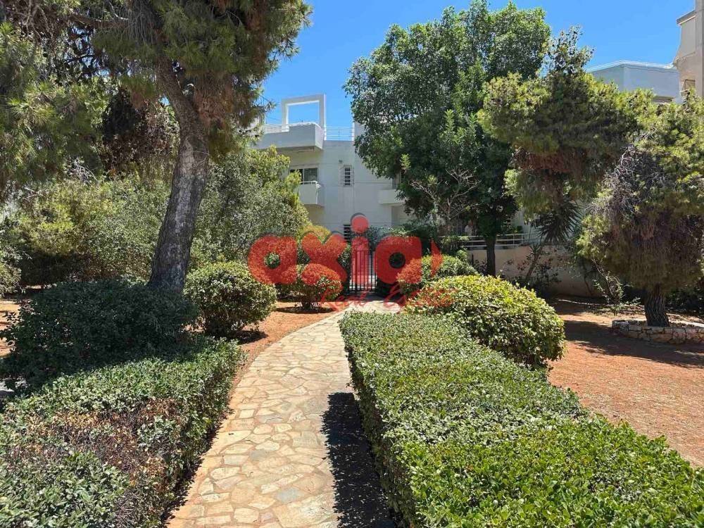 Αθήνα, Κάτω Γλυφάδα. Πωλείται μονοκατοικία