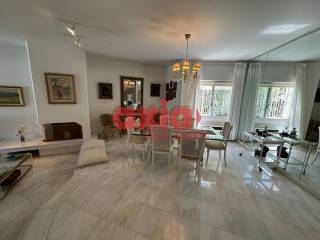 Αθήνα, Κάτω Γλυφάδα. Πωλείται μονοκατοικία