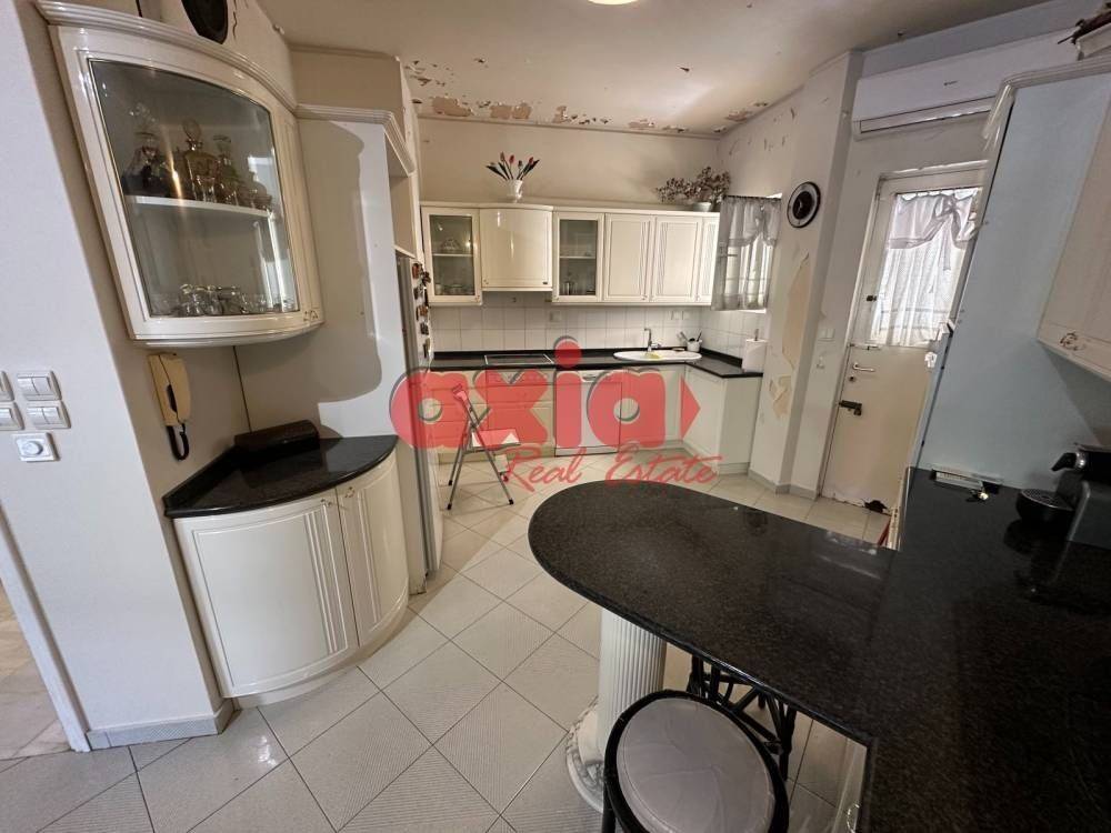 Αθήνα, Κάτω Γλυφάδα. Πωλείται μονοκατοικία