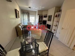 Αθήνα, Κάτω Γλυφάδα. Πωλείται μονοκατοικία