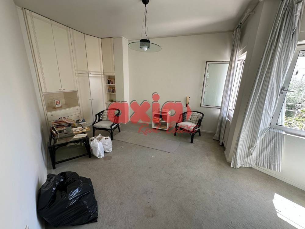 Αθήνα, Κάτω Γλυφάδα. Πωλείται μονοκατοικία