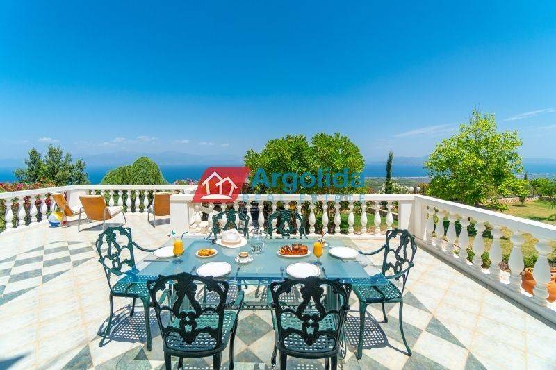 Θέα από μπαλκόνι