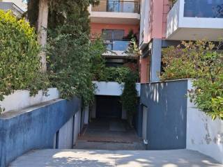 rampa pros ypogeio gkaraz