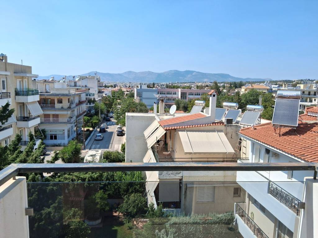 thea apo mpalkonaki deyteroy ypnodomatioy