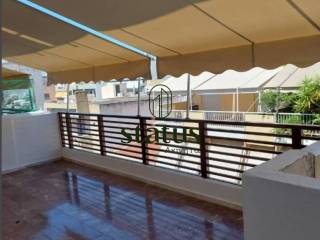 Θέα απο μπαλκόνι