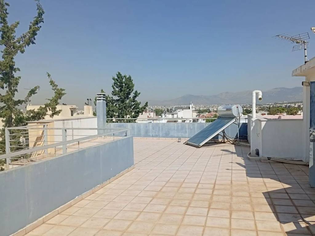 ταράτσα αποκλειστικής χρήσης (θέα προς ΒΔ)