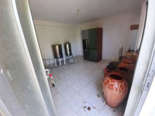 ΞΕΝΩΝΑΣ-ΔΩΜΑΤΙΟ-Ή ΑΠΟΘΗΚΗ ΣΤΟ ΙΣΟΓΕΙΟ