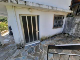 ΞΕΝΩΝΑΣ-ΔΩΜΑΤΙΟ-Ή ΑΠΟΘΗΚΗ ΣΤΟ ΙΣΟΓΕΙΟ