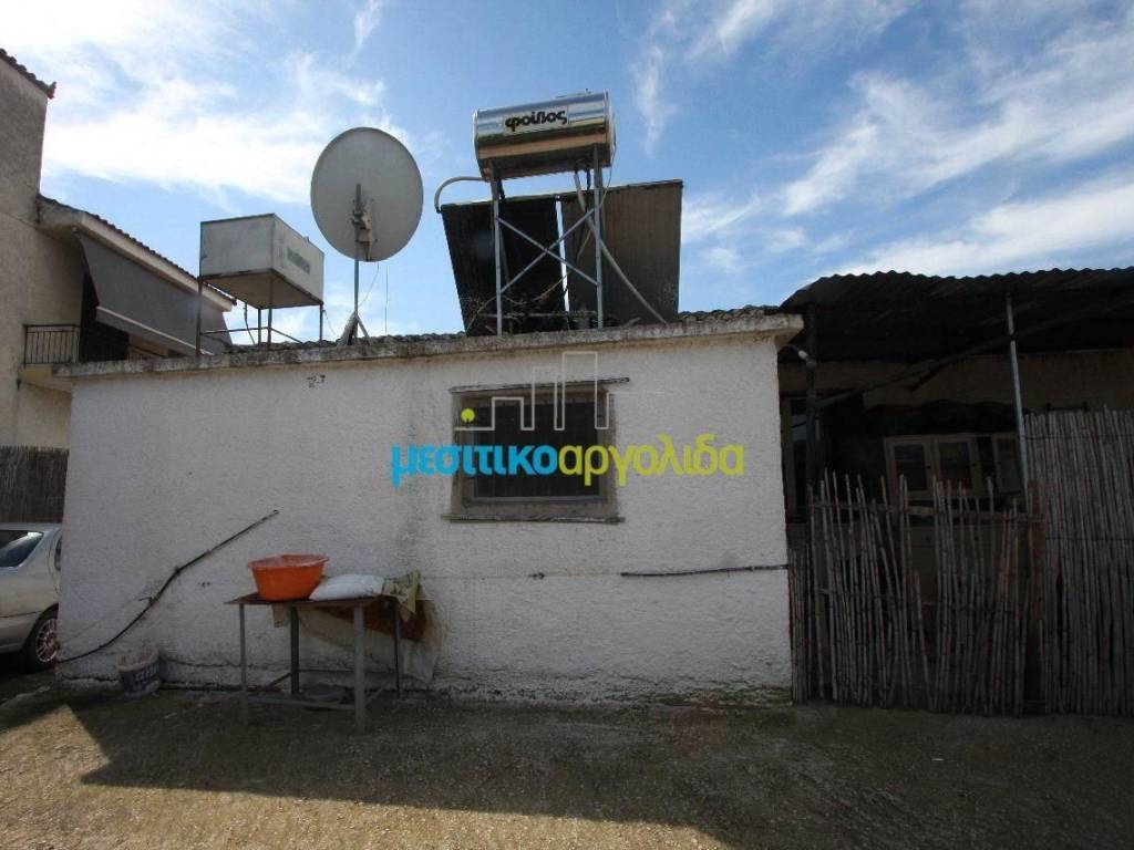 Εσωτερικοι χώροι