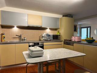 FULLY EQUIPMENT KITCHEN