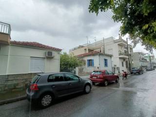 Dromos poy brisketai to spiti