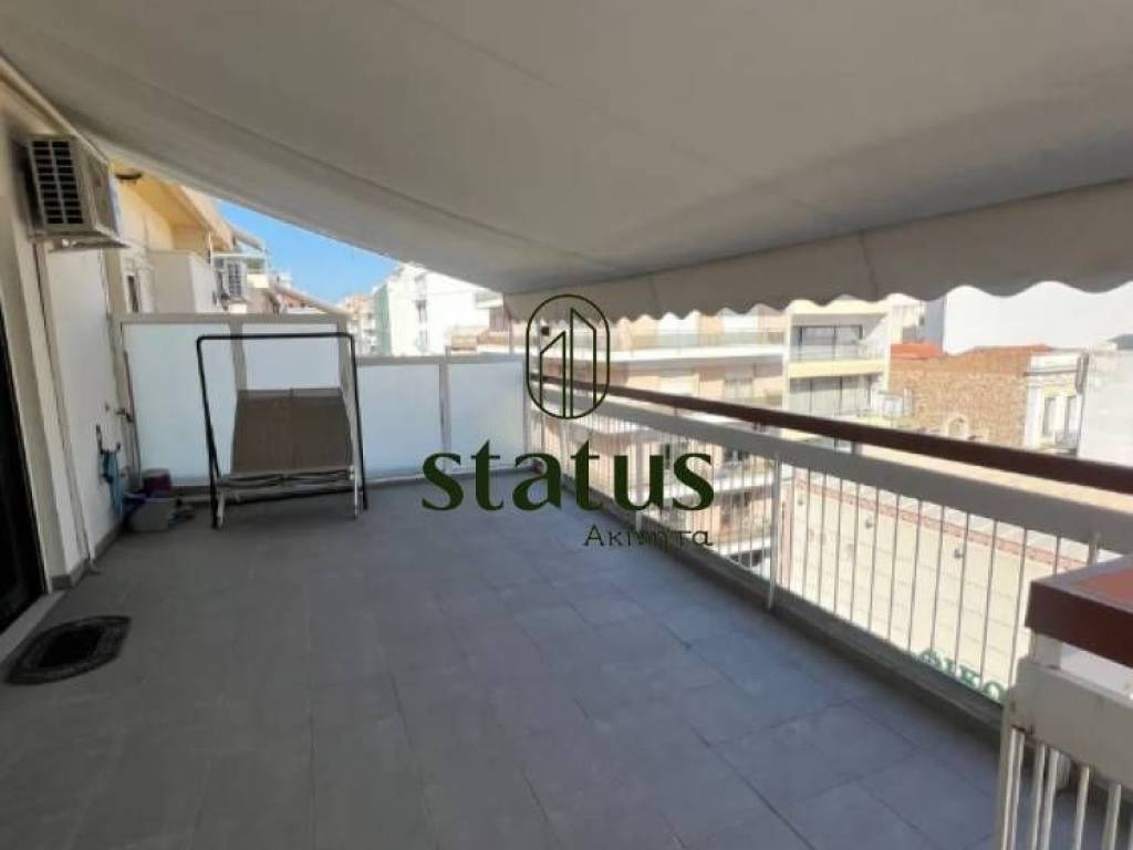 Θέα απο μπαλκόνι