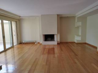 Φωτεινό σαλόνι