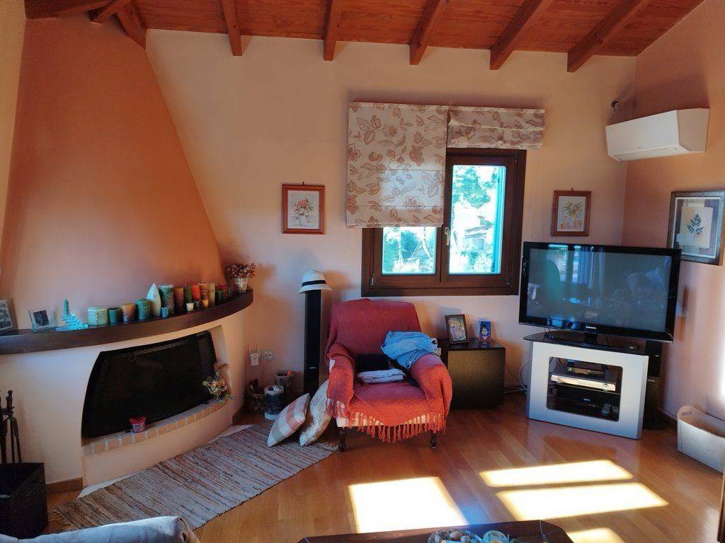 Υπνοδωμάτιο με τζάκι