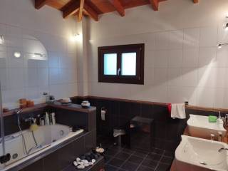 Μάστερ πολυτελές, ευρύχωρο