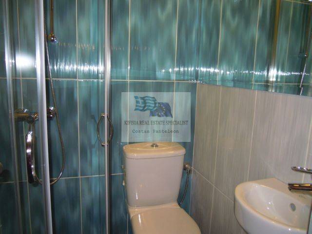 BATHROOM WITH SHOWER