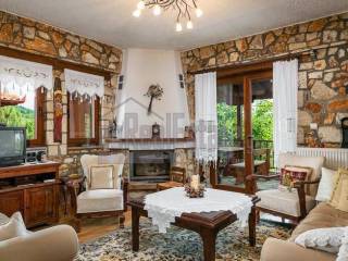 Ανώγειο - Σαλοτραπεζαρία