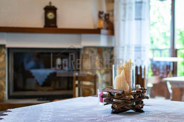 Ανώγειο - Σαλοτραπεζαρία