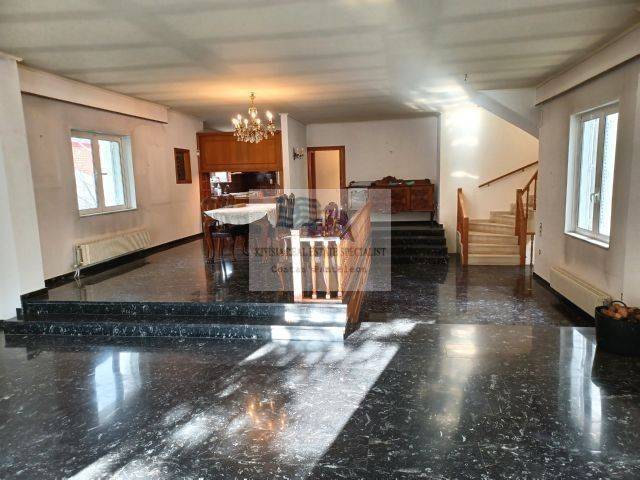 LIVING - DINING ROOM, OPEN PLAN KITCHEN