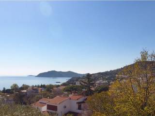 First floor - South view