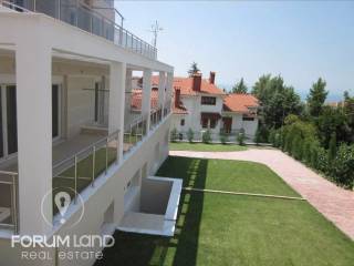 Forumland Real Estate, Κήπος