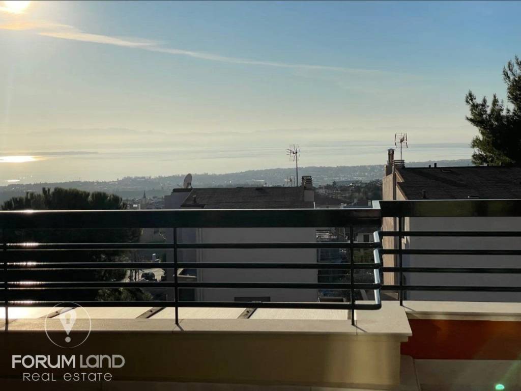 Forumland Real Estate, Θέα ανοιχτωσιά